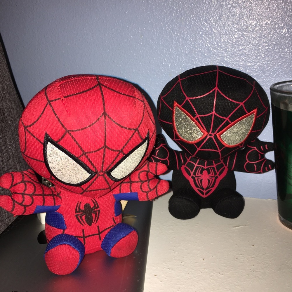 Limited edition Mini black and red Spider-Man